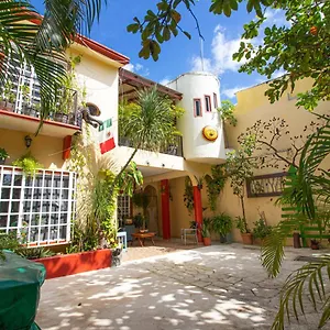 La Casa Del Almendro Pensión